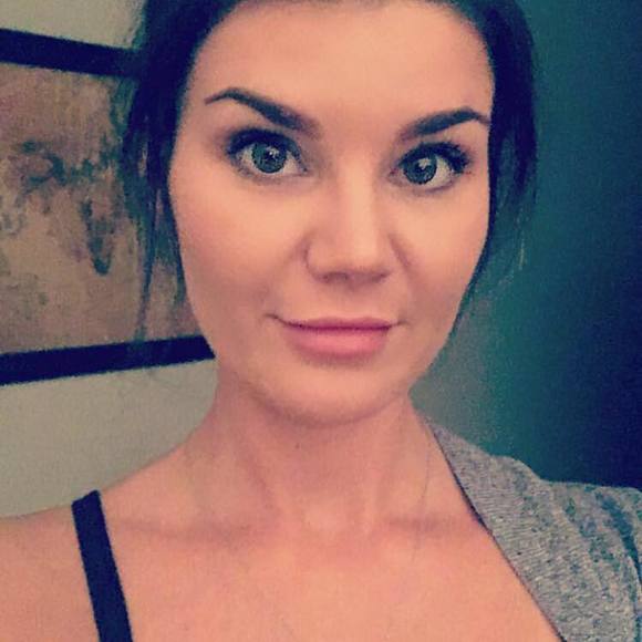 Meet your Posher, Aimee - Picture 1 of 1